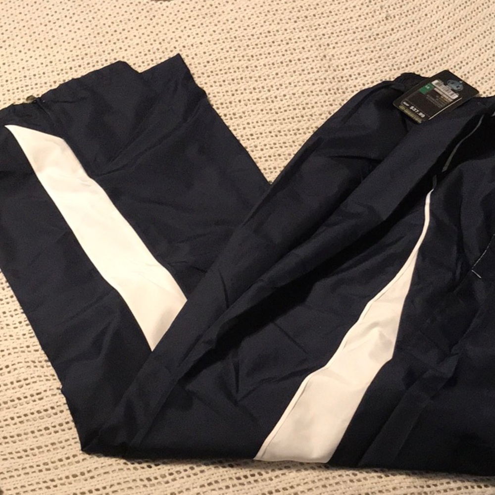 Under Armour wind pants NWT